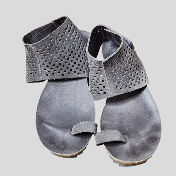 Pedro Garcia Venus Perforated Ankle Cuff Sandals EU39, US9 - Picture 6 of 8